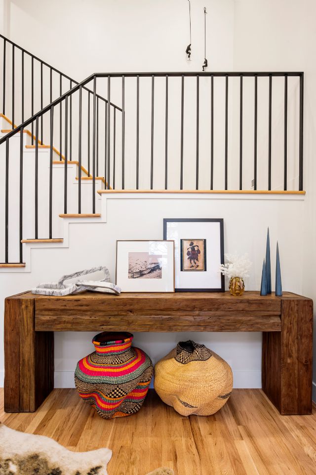 entryway table Design by MARGARITA BRAVO  Photography by TAHVORY BUNTING